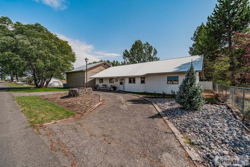 462 Walnut Street, ASHTON, Idaho image 1