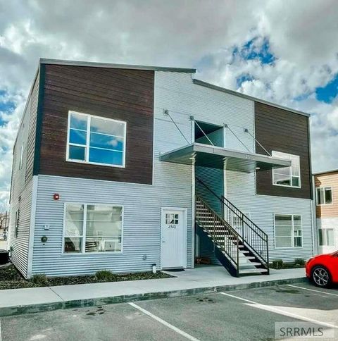 Photo of 591 Turin Way #25201, REXBURG, ID 83440 (MLS # 2186202)
