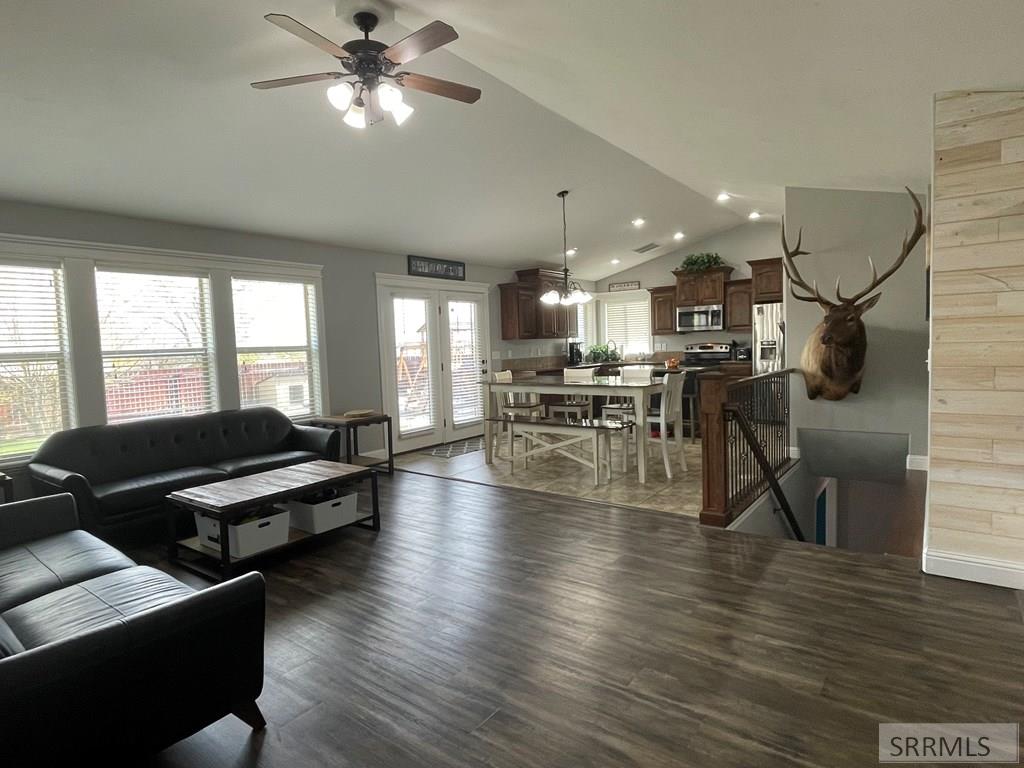 2185 Lawrence Lane, BLACKFOOT, Idaho image 3