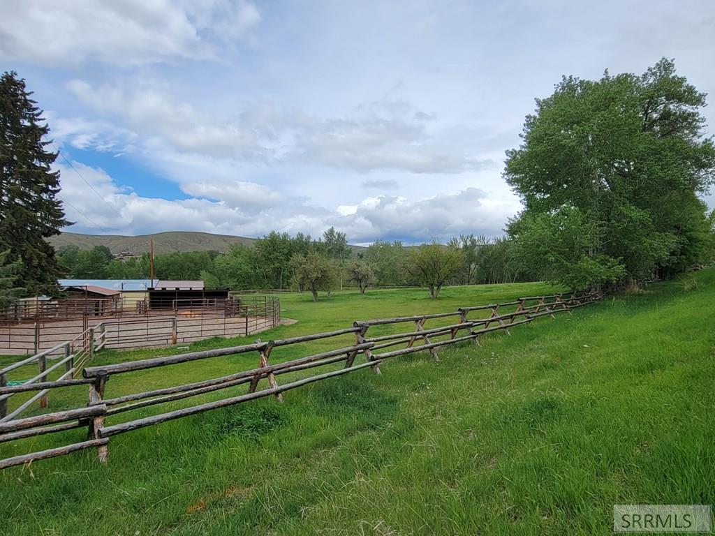 362 Carmen Creek Road, CARMEN, Idaho image 9