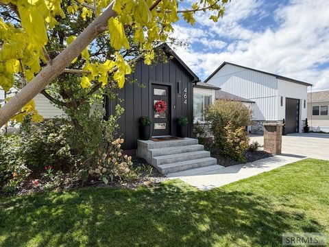 Photo of 464 E 19th Street, IDAHO FALLS, ID 83404 (MLS # 2185875)