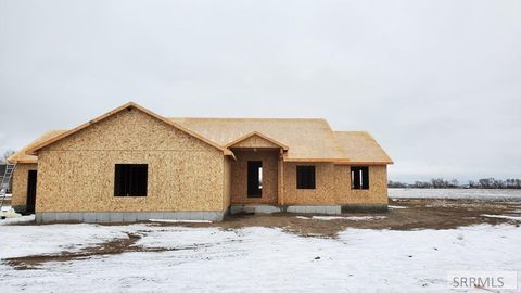 Photo of 345 N 690W Lemhi Road, BLACKFOOT, ID 83221 (MLS # 2182022)