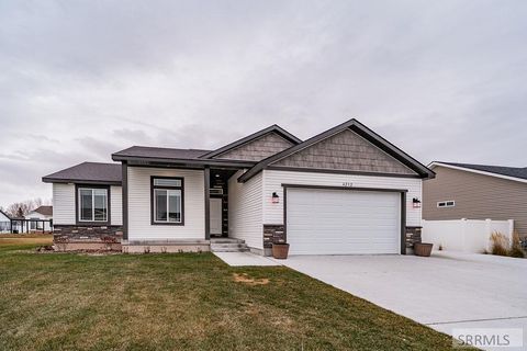 Photo of 4232 N Athlen Way, IDAHO FALLS, ID 83401 (MLS # 2181155)
