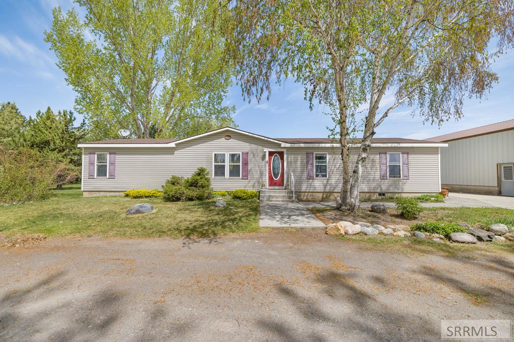2952 W 3000 N, REXBURG, Idaho image 1