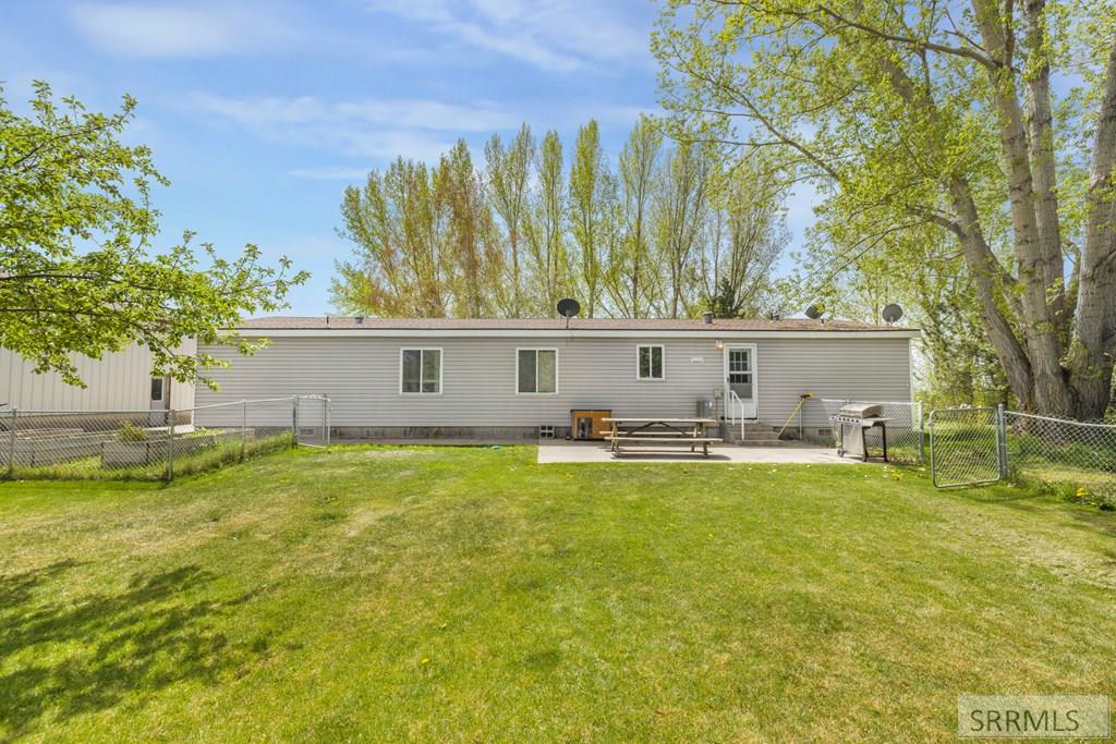 2952 W 3000 N, REXBURG, Idaho image 28