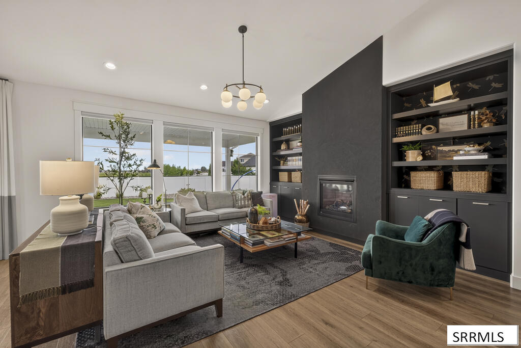 3873 Pond View Drive