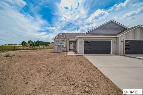 Photo of 435 East River Ln, IDAHO FALLS, ID 83402 (MLS # 2188711)