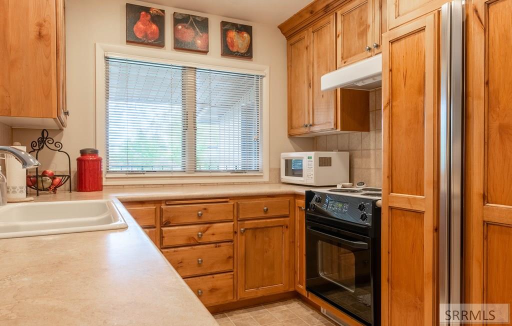 1357 Three Fountains Drive, IDAHO FALLS, Idaho image 3