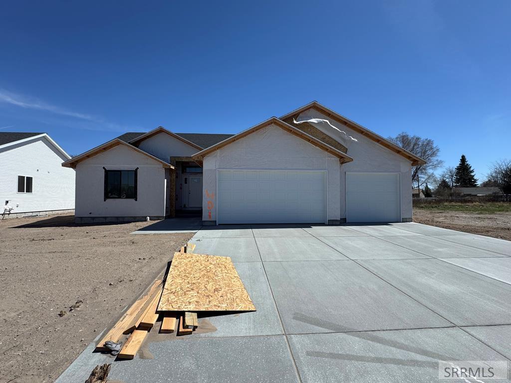 401 Wind River Drive, SHELLEY, Idaho image 1