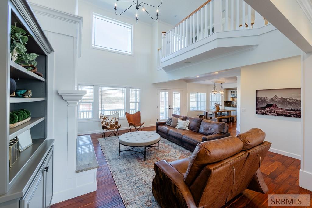 1241 Lazy Lane