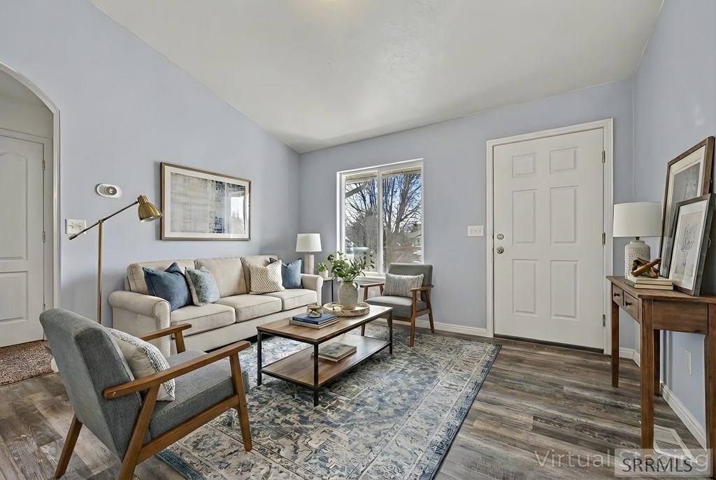 3972 Flaming Rock Road