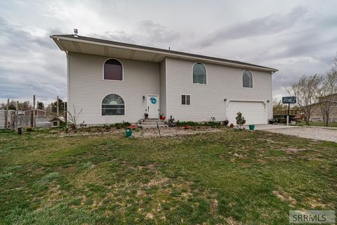 Photo of 2492 E 2100 N, HAMER, ID 83425 (MLS # 2185413)