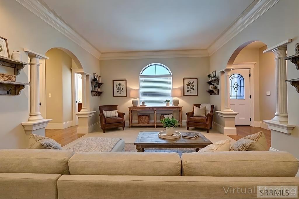 6600 High Creek Lane