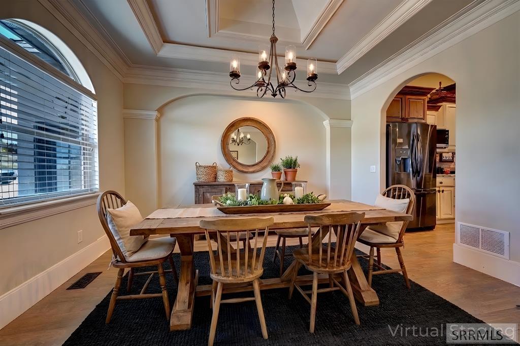 6600 High Creek Lane