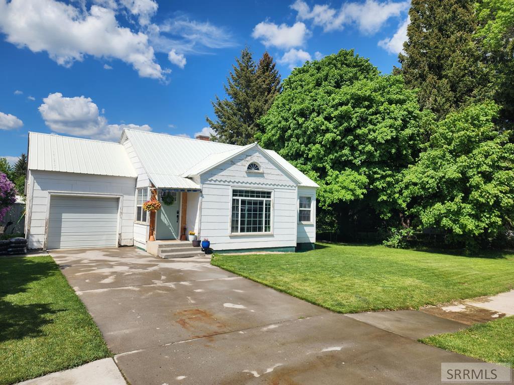 933 Idaho Street, ASHTON, Idaho image 1