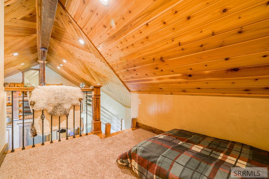 3936 Wise Owl Way, ISLAND PARK, Idaho image 22