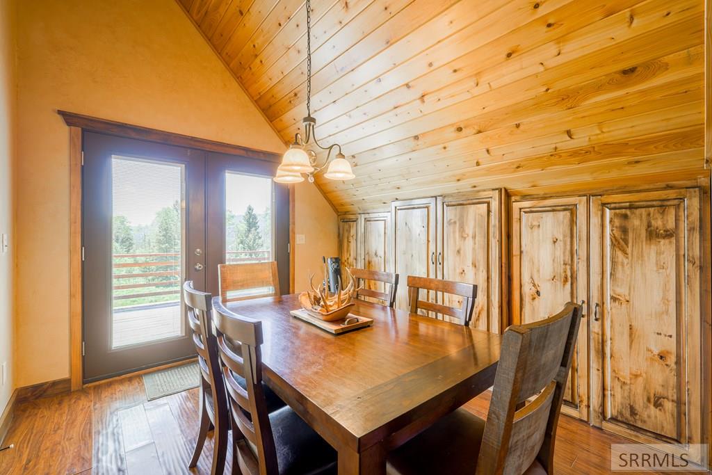 3936 Wise Owl Way, ISLAND PARK, Idaho image 6
