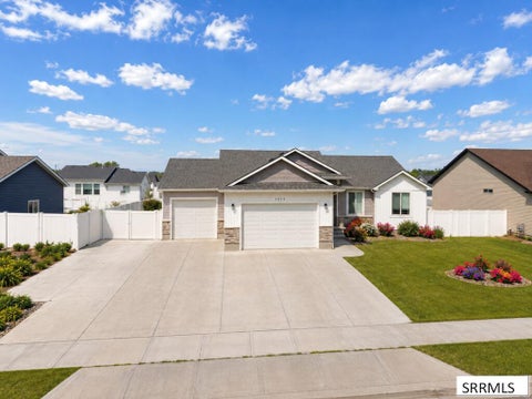 Photo of 3898 N Catalina Avenue, IDAHO FALLS, ID 83401 (MLS # 2188425)