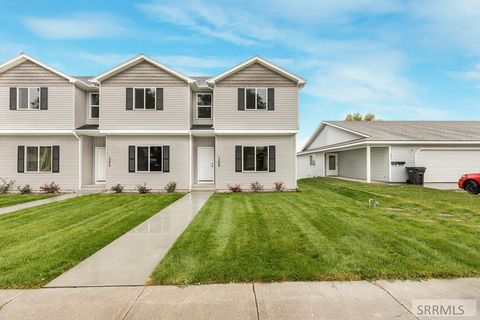 Photo of 1268 Bingham Avenue, IDAHO FALLS, ID 83402 (MLS # 2180789)