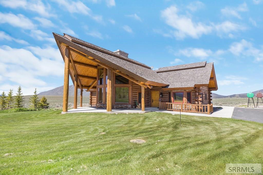 3755 Fisher Pointe Drive, ISLAND PARK, Idaho image 3