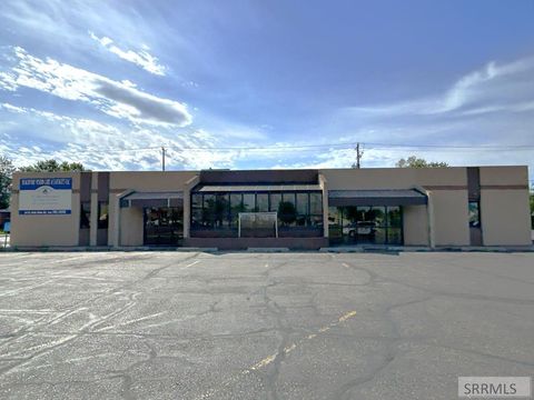 Photo of 34 SE Main Street, BLACKFOOT, ID 83221 (MLS # 2182010)