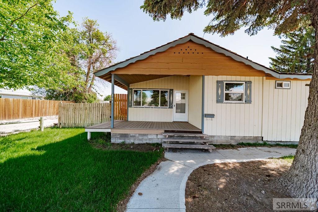 365 W Anderson St, IDAHO FALLS, Idaho image 2