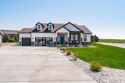 Photo of 733 Pine Ridge Ln, REXBURG, ID 83440 (MLS # 2179121)