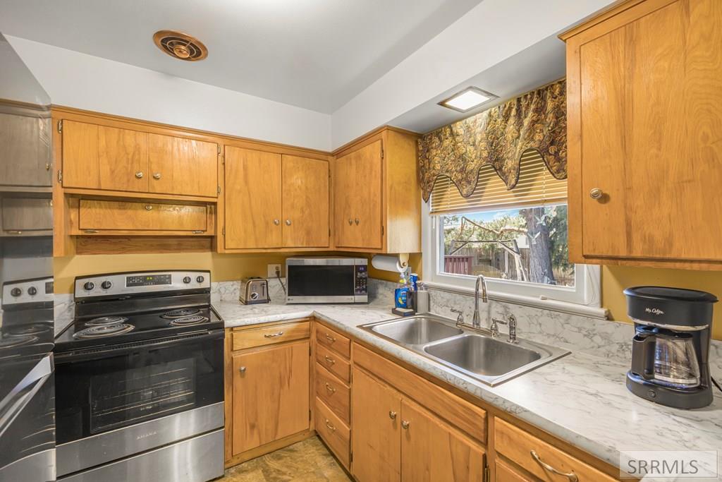 1800 Santalema Drive, IDAHO FALLS, Idaho image 8