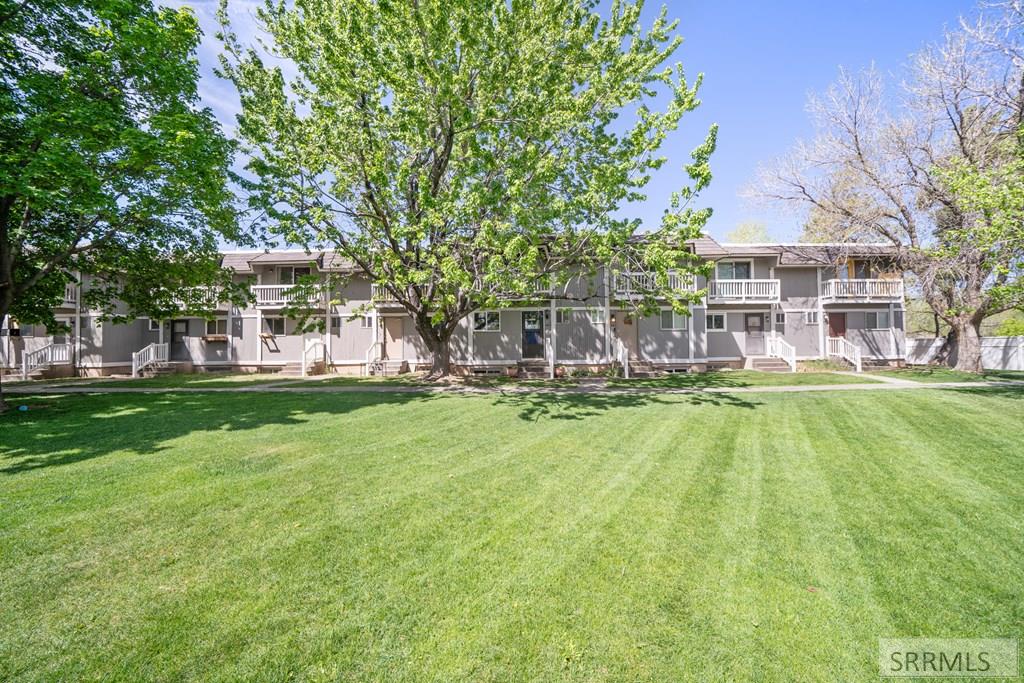 1460 Falcon Drive