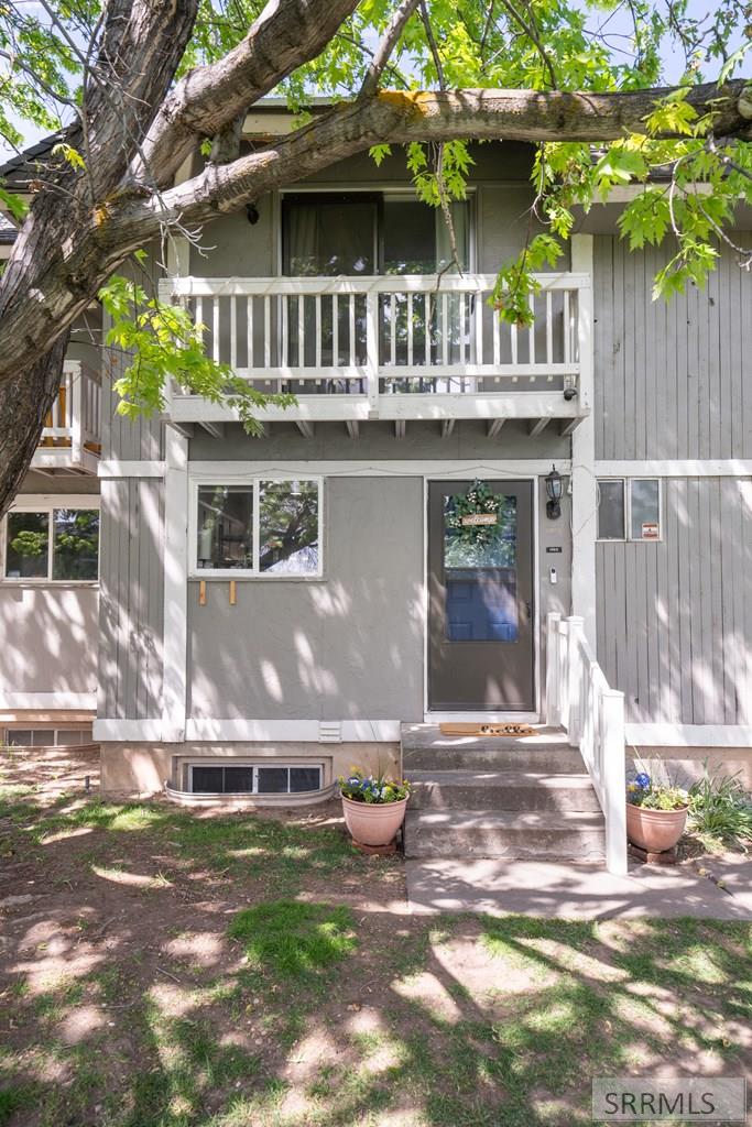 1460 Falcon Drive