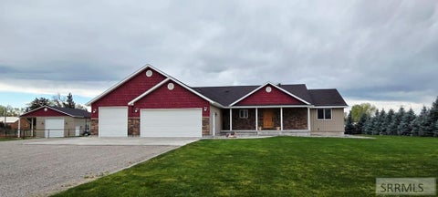 Photo of 30 North 700 W, BLACKFOOT, ID 83221 (MLS # 2187112) Photo of 30 North 700 W, BLACKFOOT, ID 83221 (MLS # 2187112)