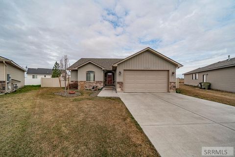 Photo of 3909 Brighton Circle, IDAHO FALLS, ID 83401 (MLS # 2185062)