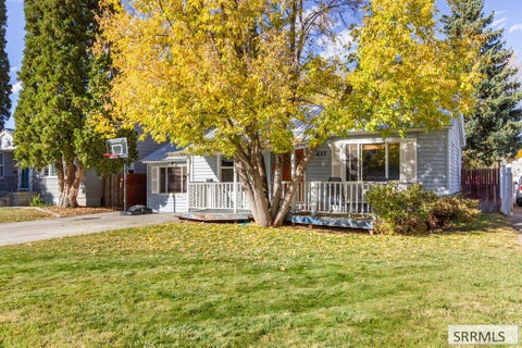 Photo of 437 6th Street, IDAHO FALLS, ID 83401 (MLS # 2189957)