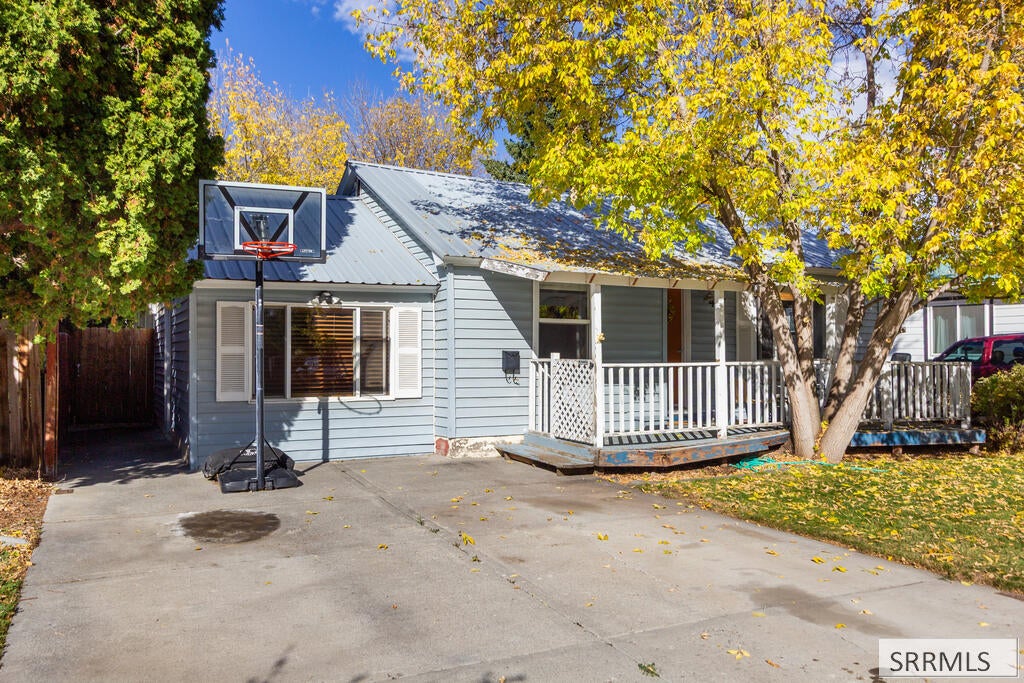 437 6th Street