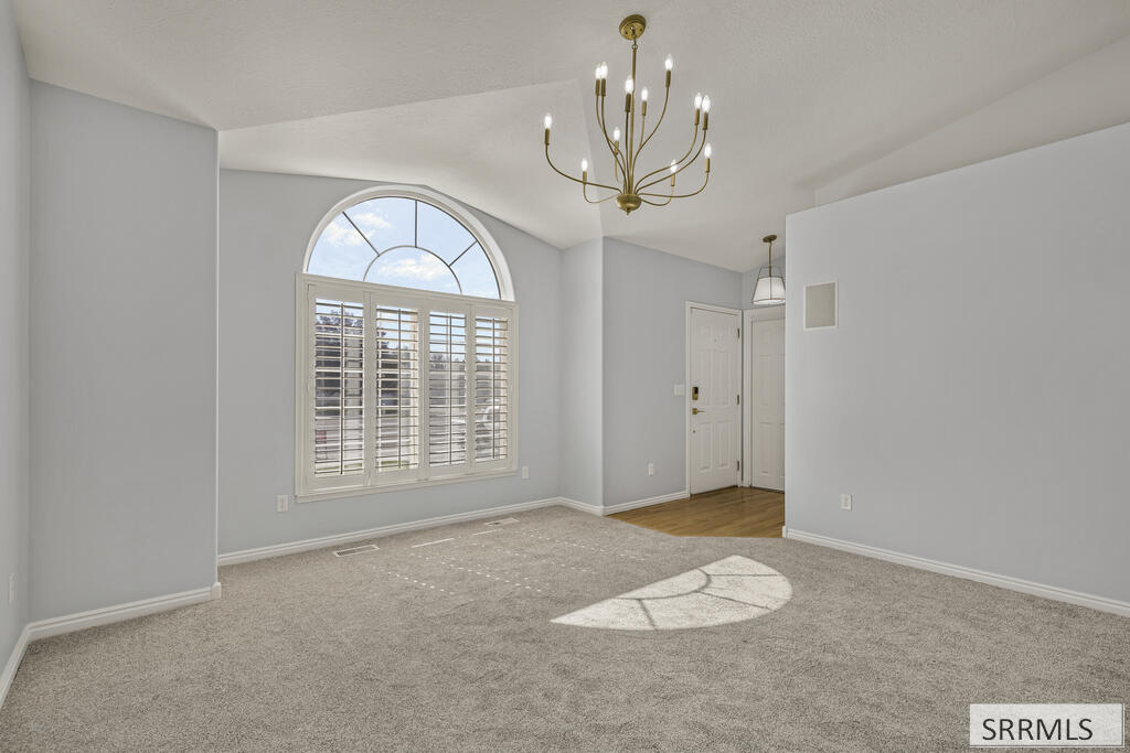 2975 Courtyard Circle