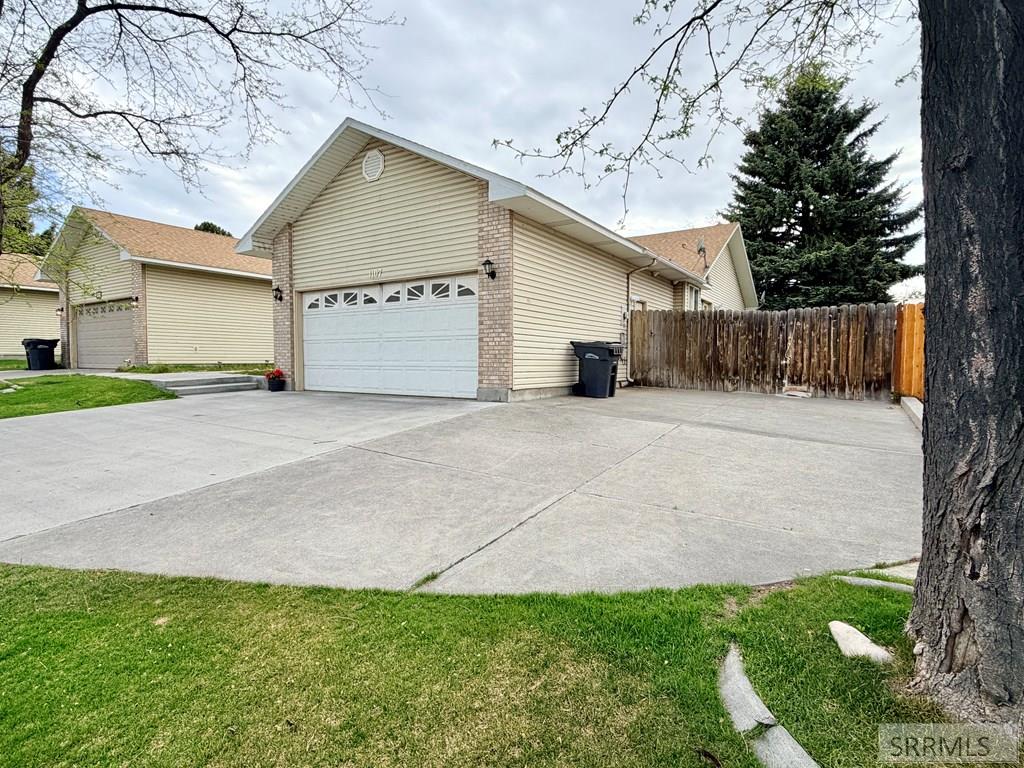 1107 Skyline Drive