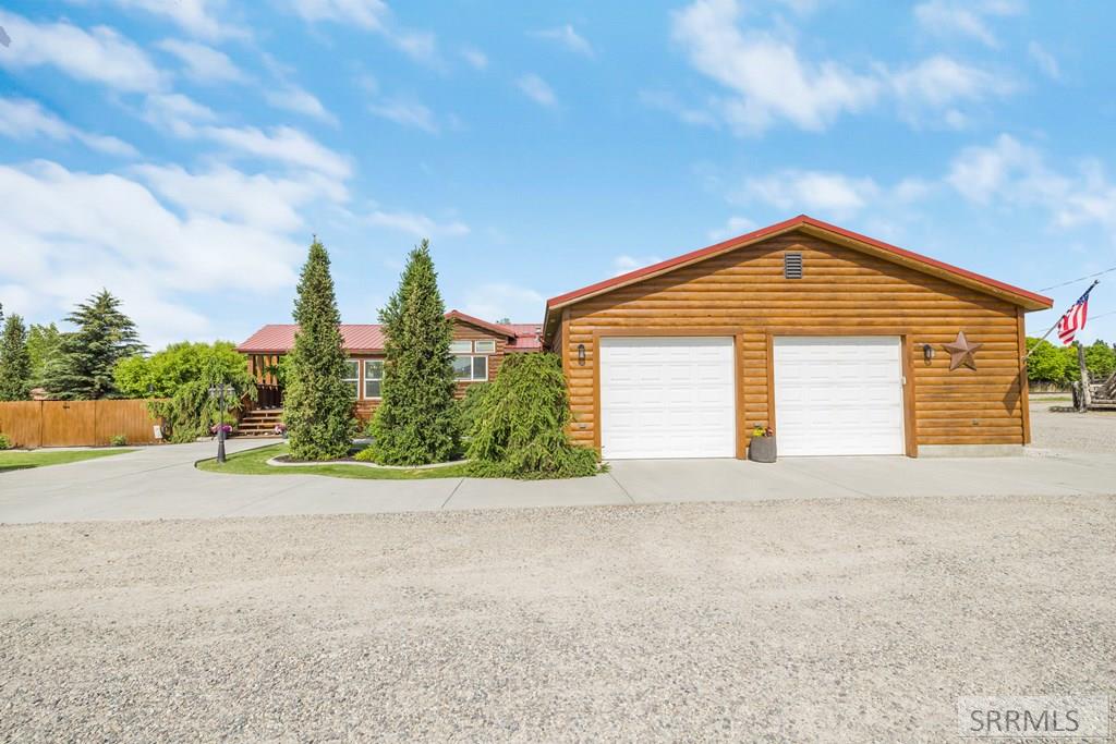 4019 E Lincoln Road, IDAHO FALLS, Idaho image 2