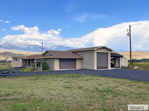 Mobile Home For Sale - 137 Us Hwy 93<br/> SALMON, ID 83467