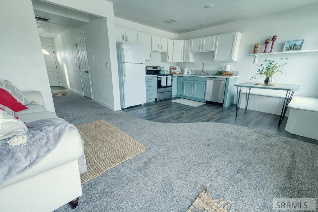 3532 Greenfield Drive