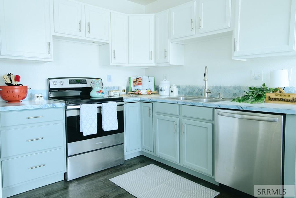 3532 Greenfield Drive