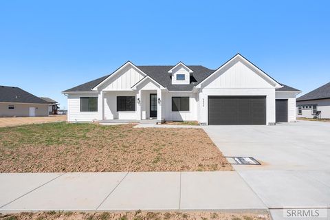 Photo of 5804 Dune Village Way, IDAHO FALLS, ID 83404 (MLS # 2184736)