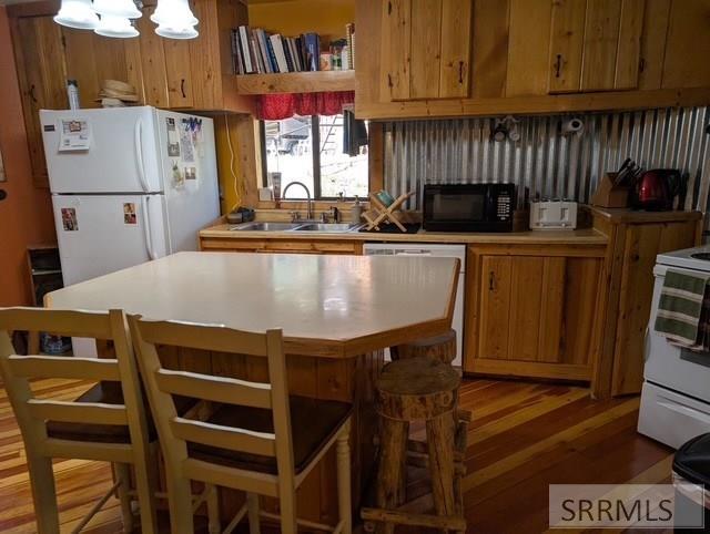 7 E Sheep Creek Loop, NORTH FORK, Idaho image 4