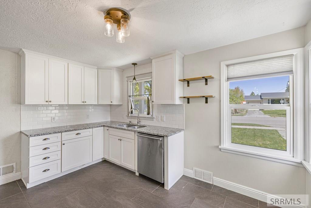 294 E 24th Street, IDAHO FALLS, Idaho image 7