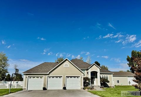 Photo of 404 W 280 N, BLACKFOOT, ID 83221 (MLS # 2180008)