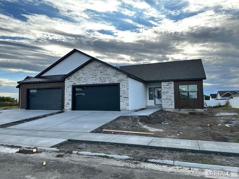 Photo of 672 S Cutler Avenue, SUGAR CITY, ID 83448 (MLS # 2179649)