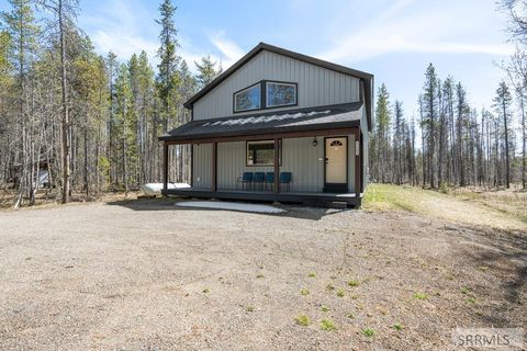 Photo of 4062 Steelhead Drive, ISLAND PARK, ID 83429 (MLS # 2185779)