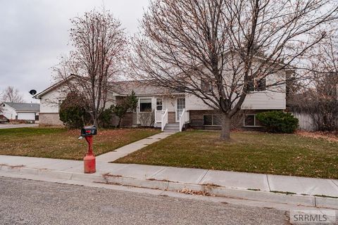 Photo of 820 S Adam Lane, IDAHO FALLS, ID 83401 (MLS # 2180920)
