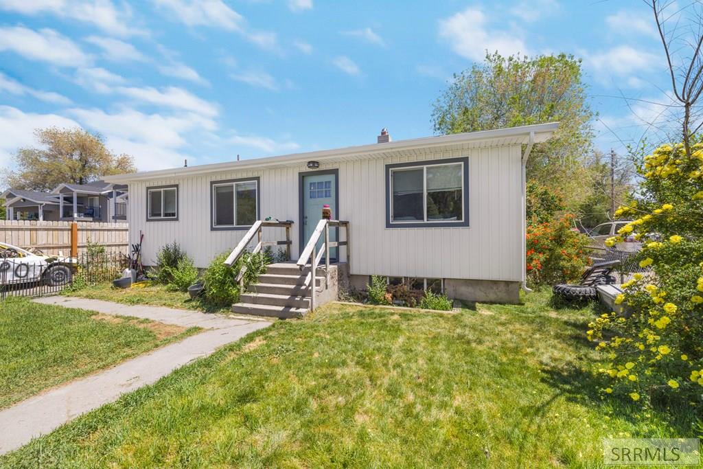 110 Lilac Street, BLACKFOOT, Idaho image 2