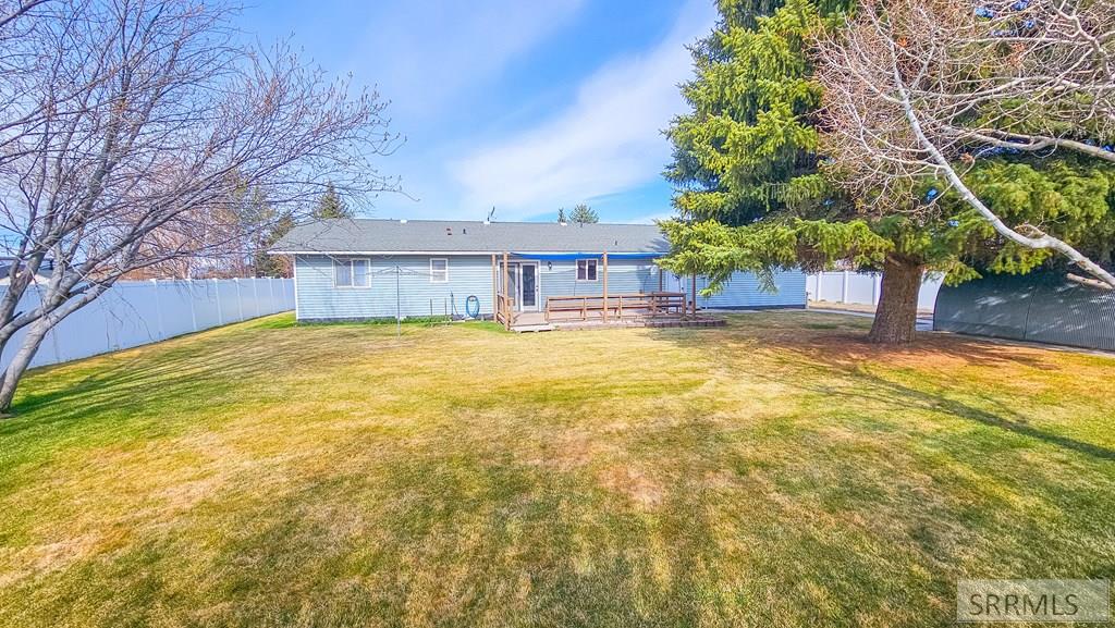 627 S Thelma Avenue, ARCO, Idaho image 9