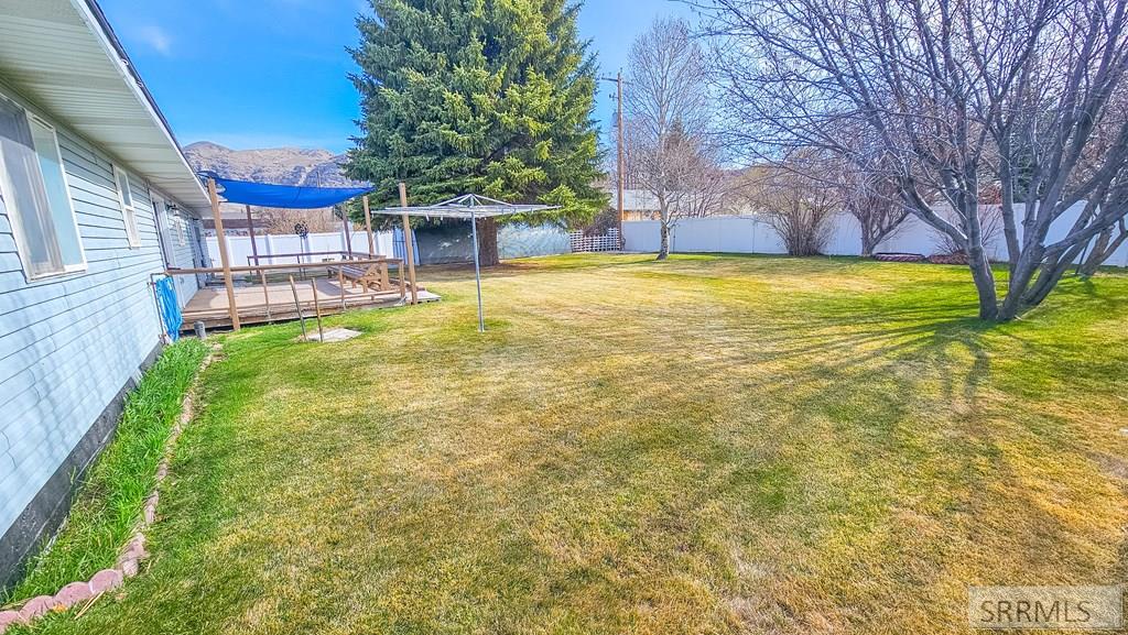627 S Thelma Avenue, ARCO, Idaho image 10